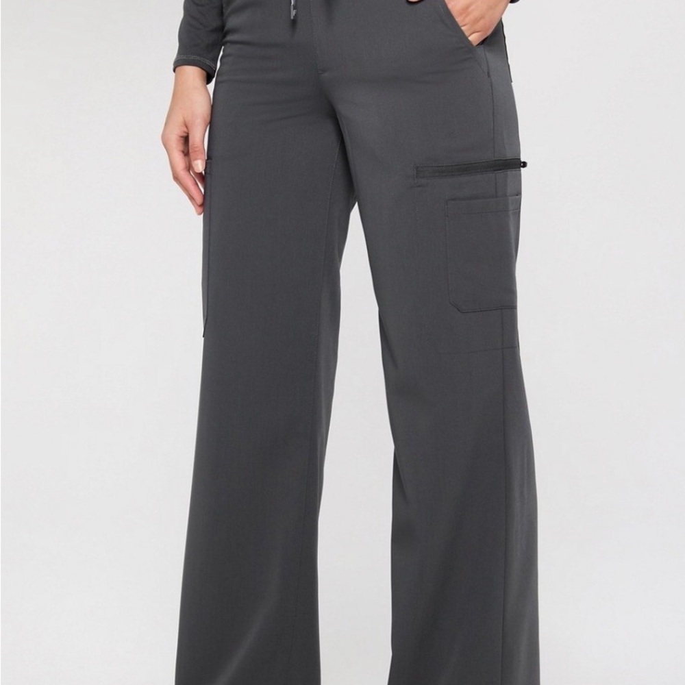 Fabletics Scrub Set NWT - image 2